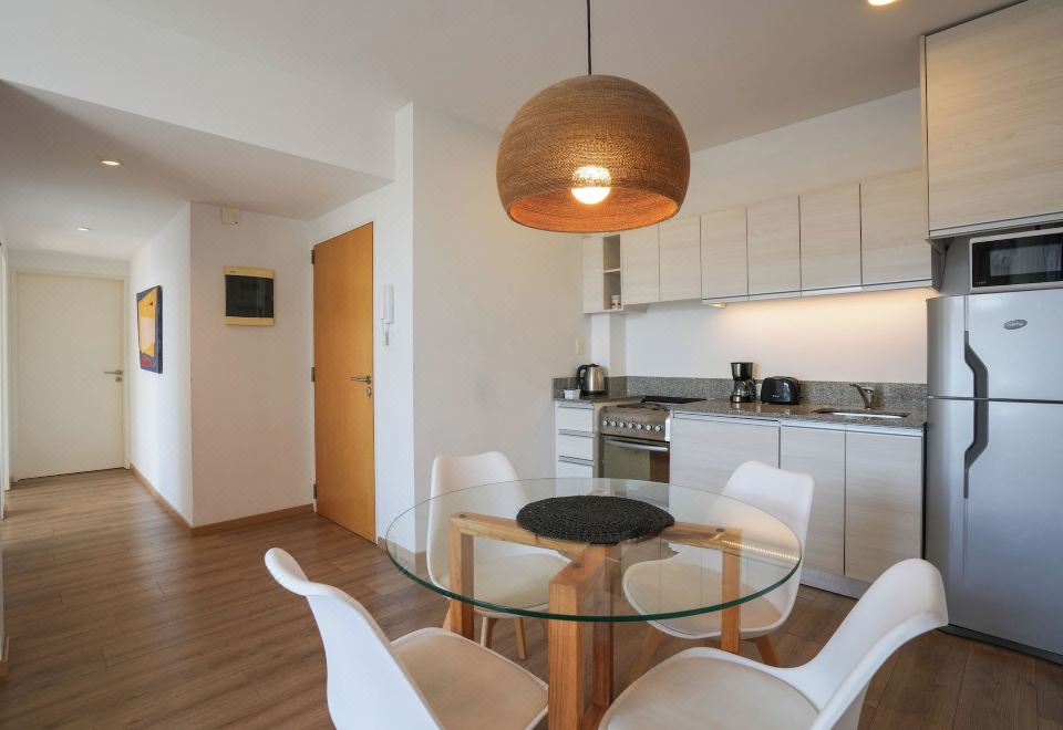 Monroe Suites